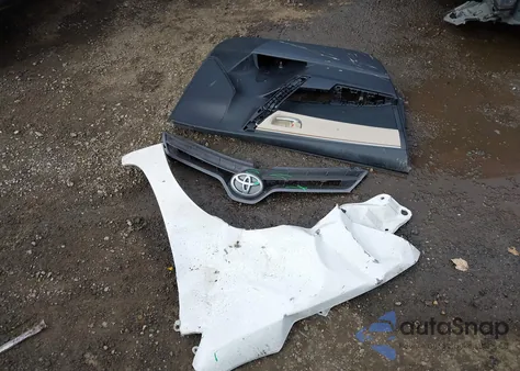 2015 Toyota Corolla Le z USA, uszkodzony, nr VIN 2T1BURHEXFC459052